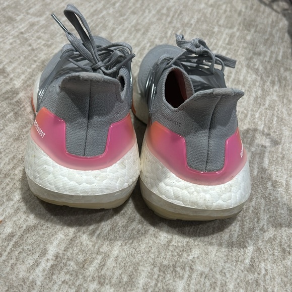 Adidas ultraboost - Picture 2 of 3